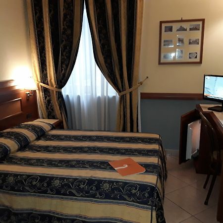 Hotel Ristorante La Piana Telese Terme Экстерьер фото